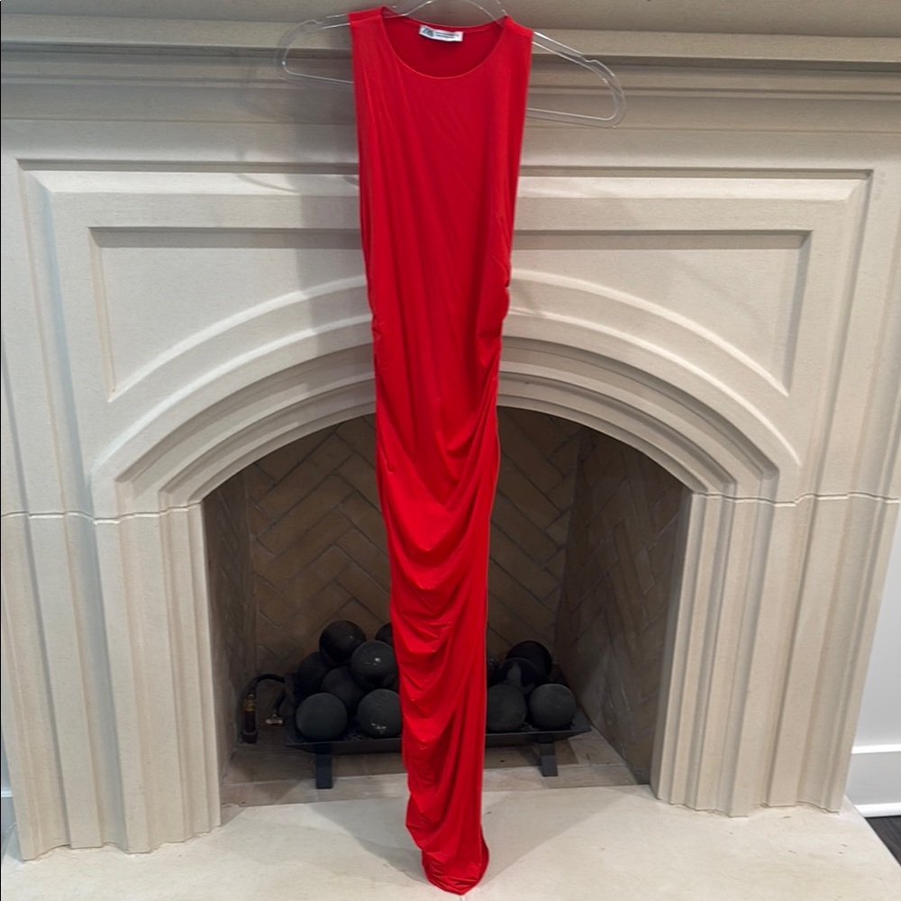 Elegant Red Sleeveless Maxi Dress